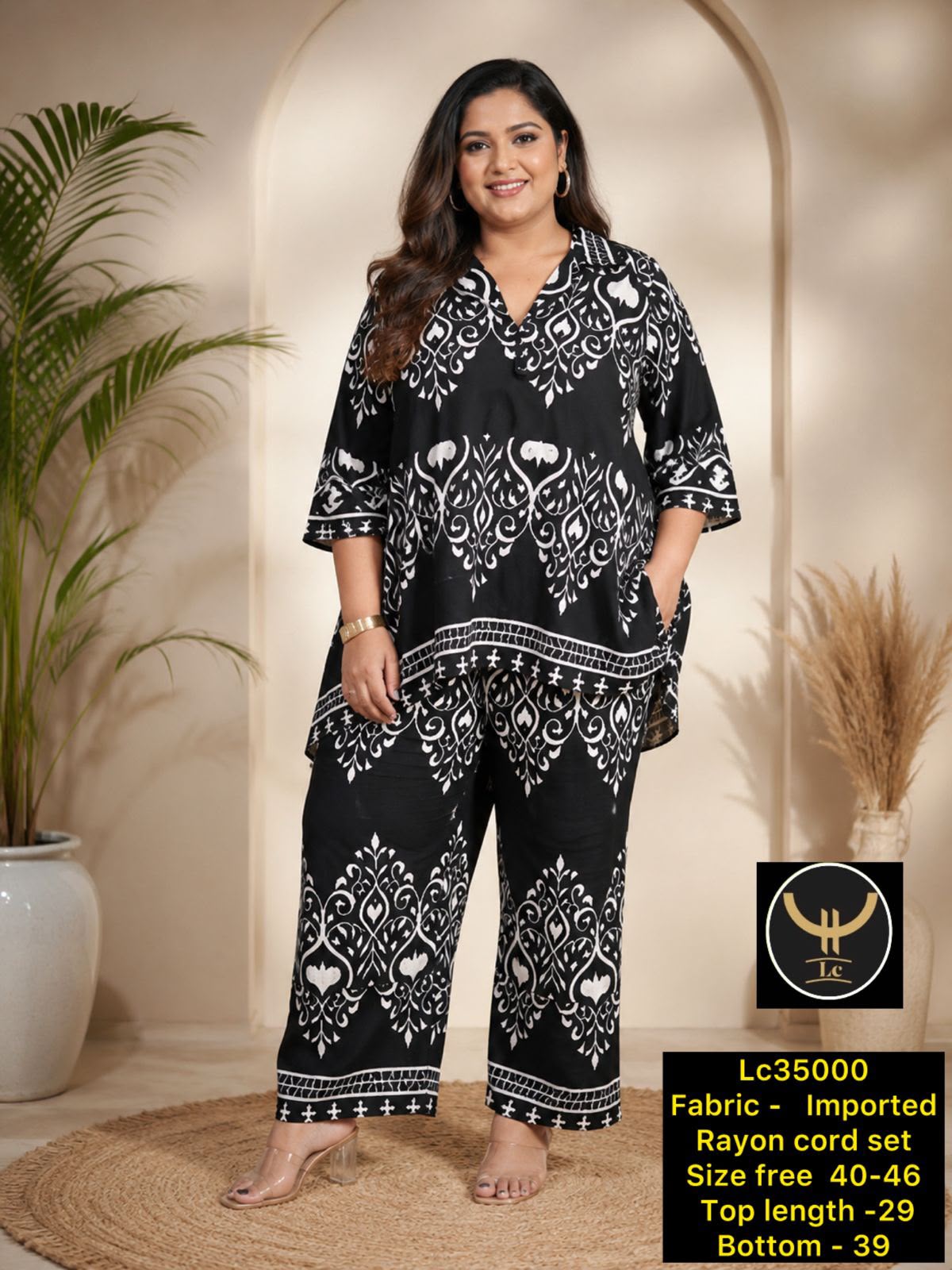 Effortless Statement: Breathable Black & White Printed 2-Piece Casual & Vacation Set